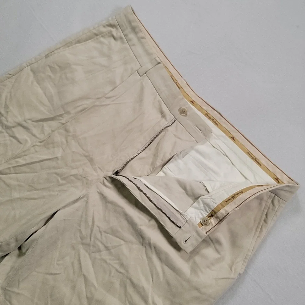 Tommy Bahama Silk Bamboo Pleated Shorts Mens 38 Beige Herringbone Luxury Casual